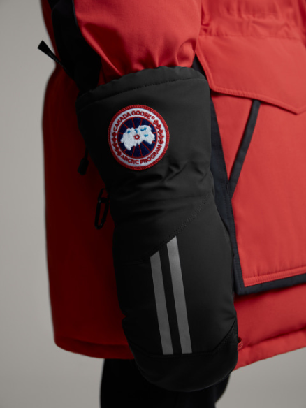 Canada goose snow mantra 2025 red